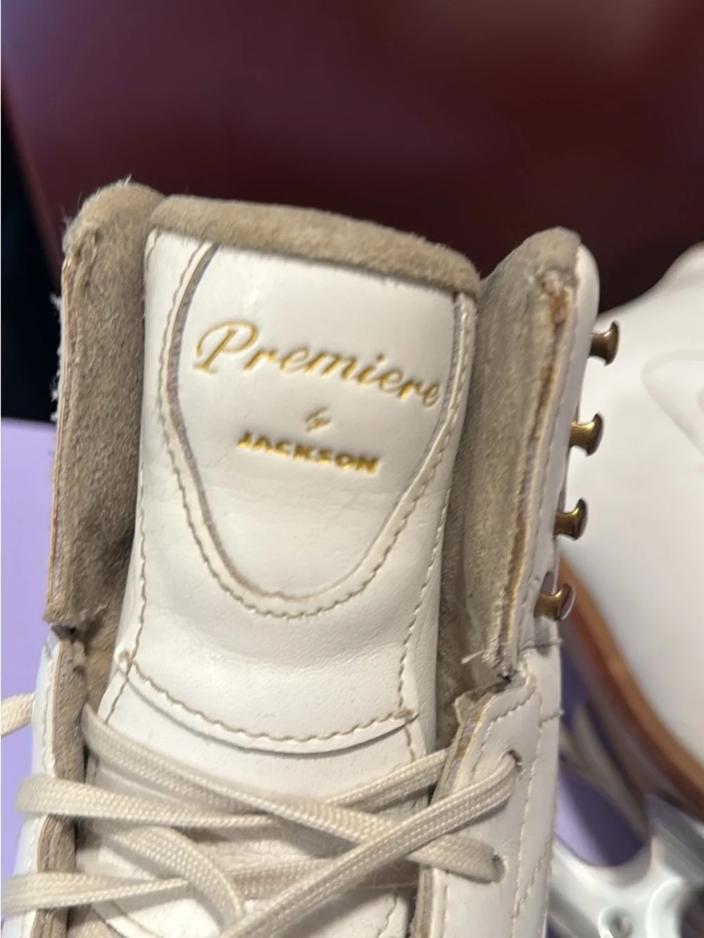 Women’s White Leather Figure Skates - Classic Lace-Up Style